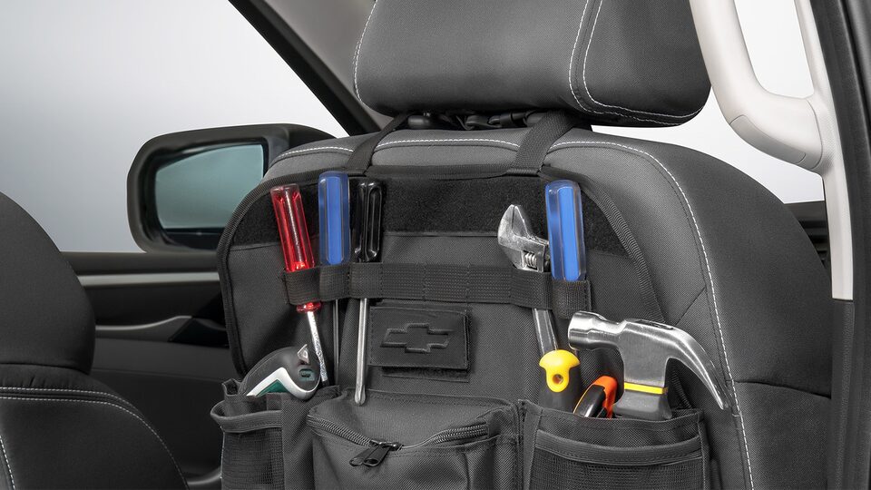 Mejora la comodidad de Chevrolet S10 Max 2024, camioneta pickup 4 cilindros con accesorios interiores disponibles para ella
